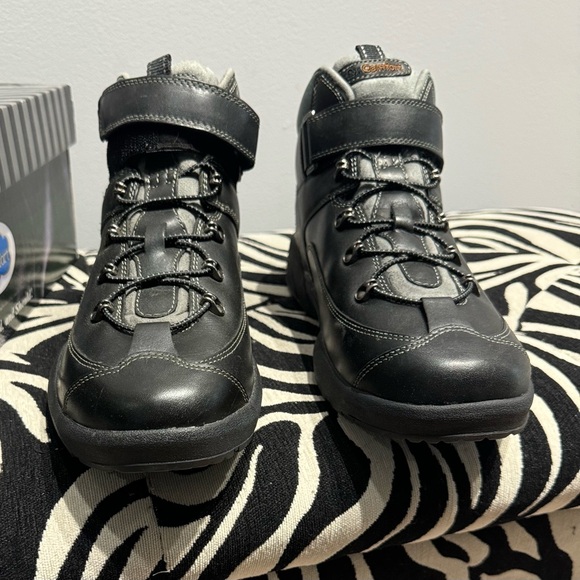 Dr Comfort Ranger hiking boot in black leather. New in box. - Picture 2 of 6